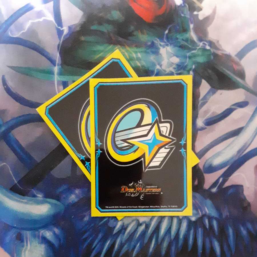 Even a beginner can use it! Includes dispensing deck sleeve