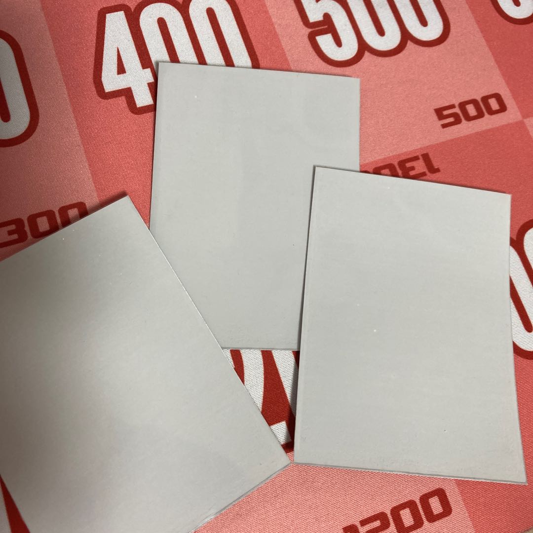 Izzmo the Counterattacker and the Treasures of the Holy Evil God Sleeve, 40 sheets