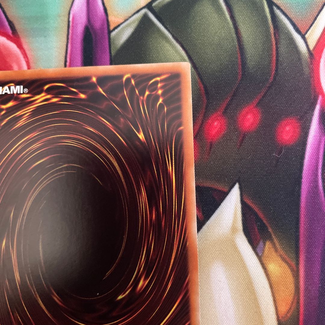 Pot of Extravagance Secret Rare RC03