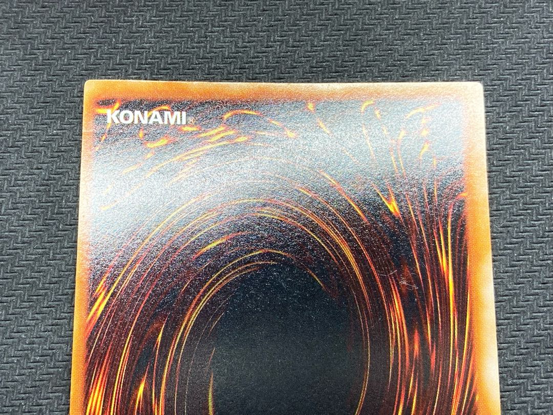 Beautiful grade, with magnet loader] Blue-Eyes White Dragon, early ultra-rare.