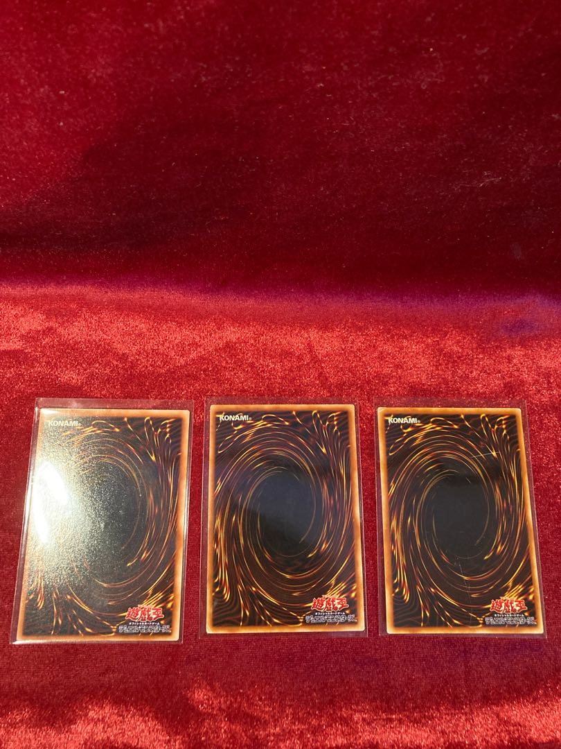 Relief set of 3 pieces of Djuminai Black Coat Penumbral Soldier Lady