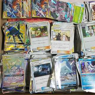 Retired Pokémon cards (price reduced for each additional favorite)