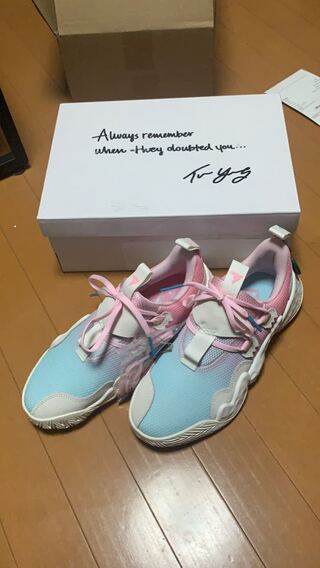 Trae Young 1 Trae Young 1 26.0cm 26cm