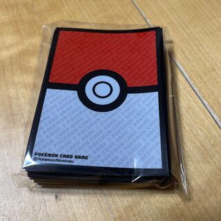 Poke Ball Deck Shield Sleeve 64 used