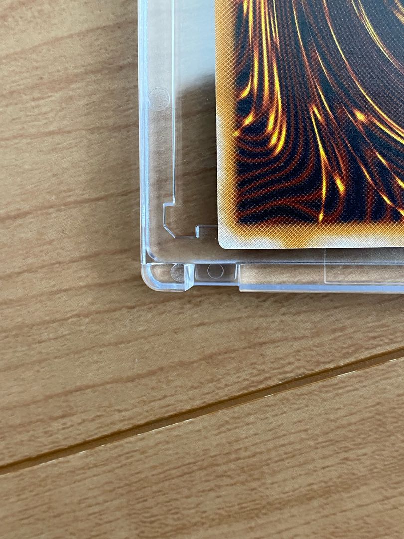 Yu-Gi-Oh! Blue-Eyes White Dragon, Relief, Slightly Blue Gloss, Beautiful.