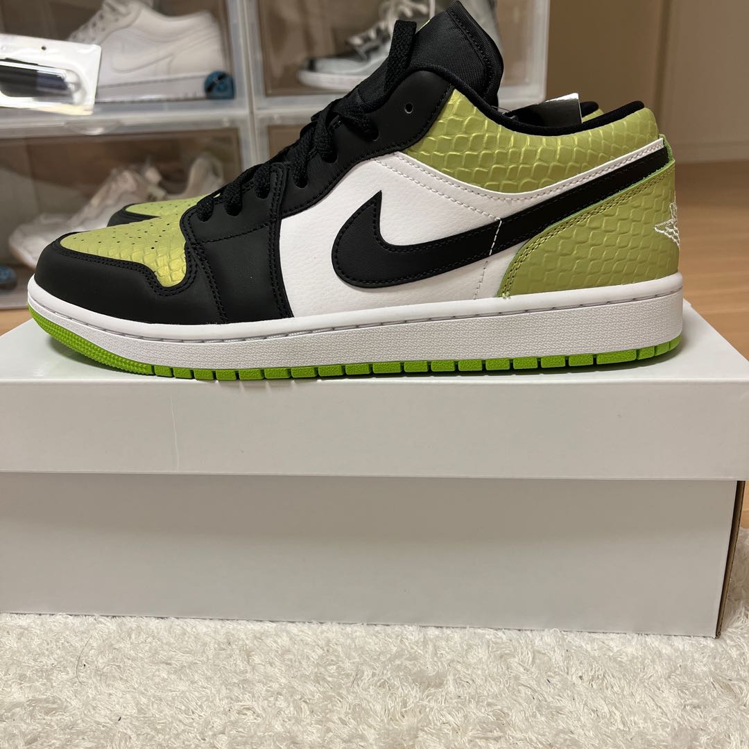 AIR JORDAN1 LOW WMNS Vivid Green 29cm