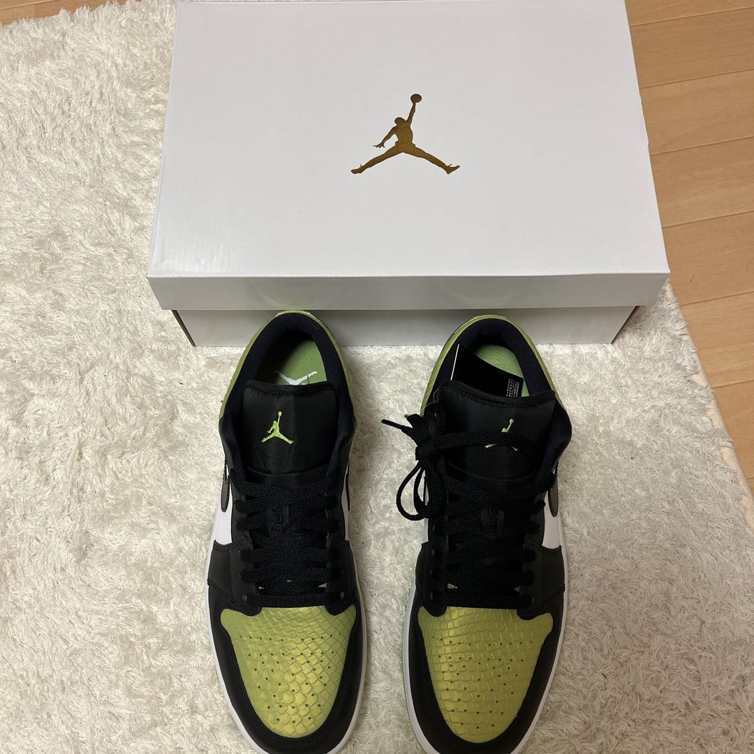 AIR JORDAN1 LOW WMNS Vivid Green 29cm