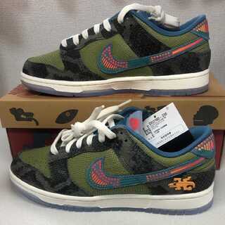 The early bird gets the worm! Siempre Familia 26.5cm Dunk Low 26.5cm