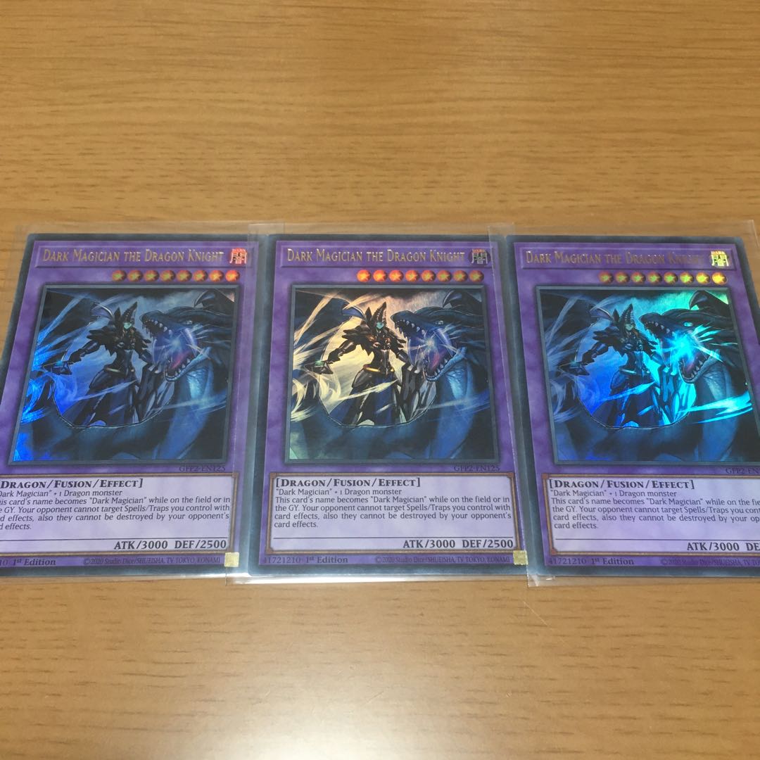 Dark Magician the Dragon Knight English Ultra 3-card set