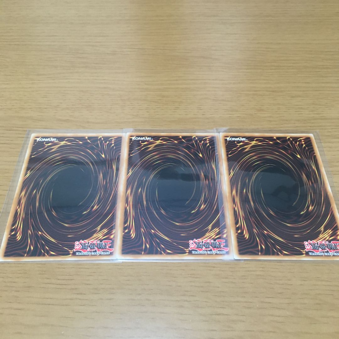 Dark Magician the Dragon Knight English Ultra 3-card set