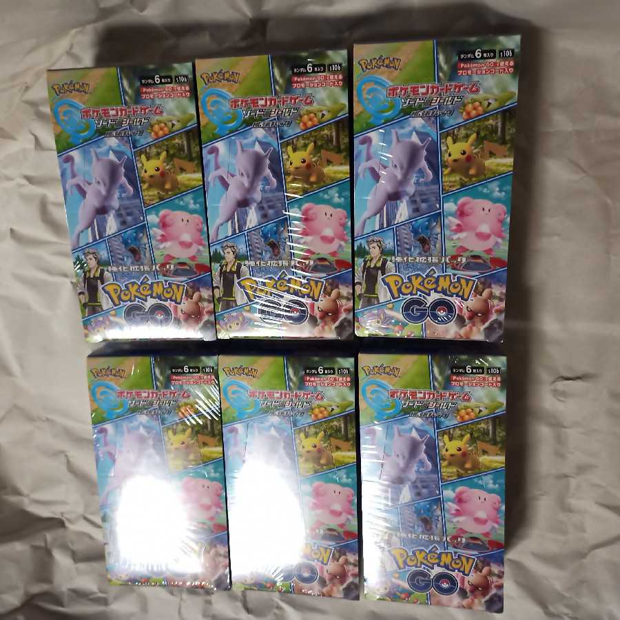 Shrink-wrapped Pokémon Go 6 boxes