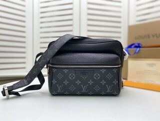 LOUISVUITTON 26cm