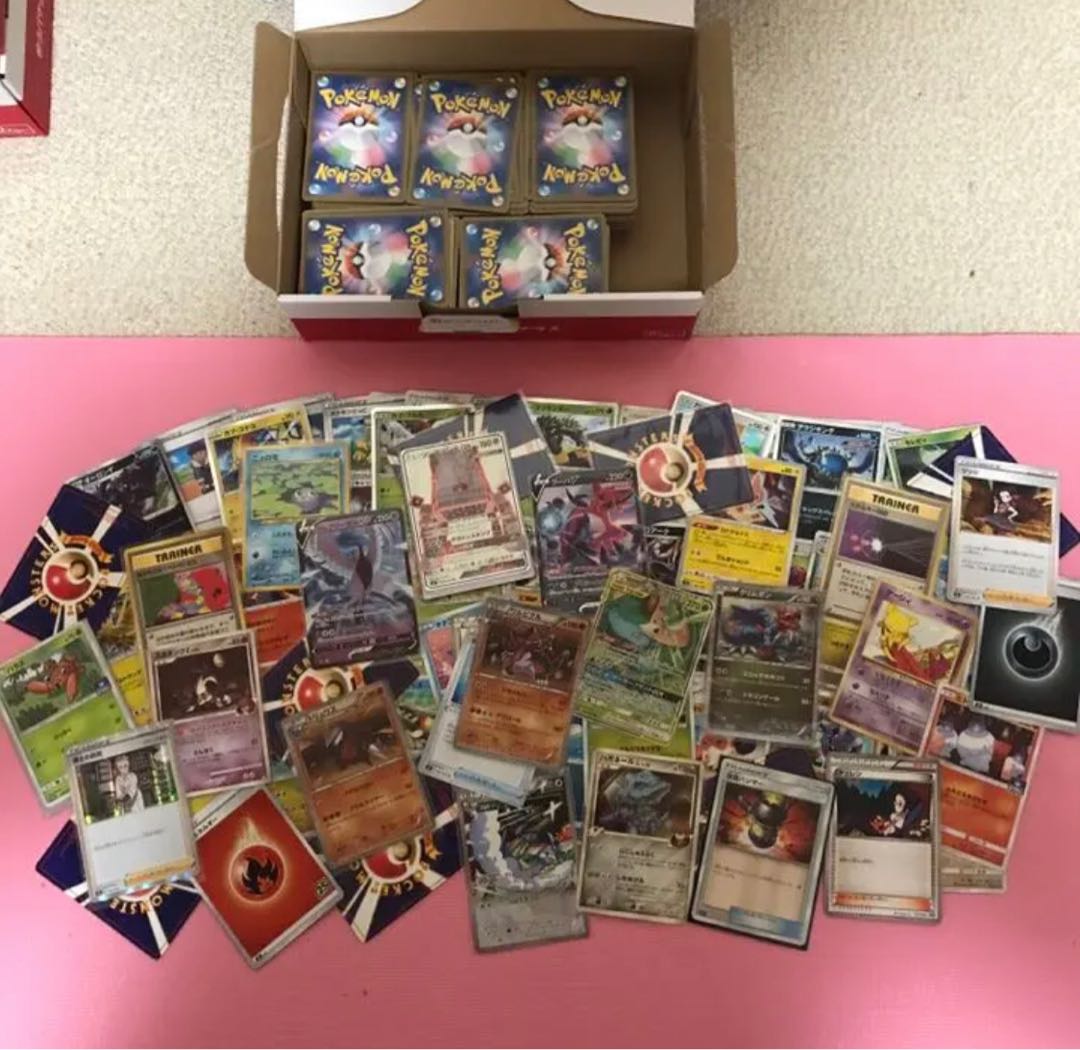 Pokémon cards, retired, sold in bulk, 600-700 cards 30枚