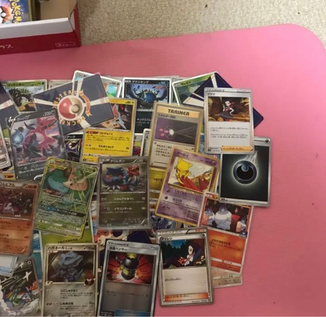 Pokémon cards, retired, sold in bulk, 600-700 cards 30枚