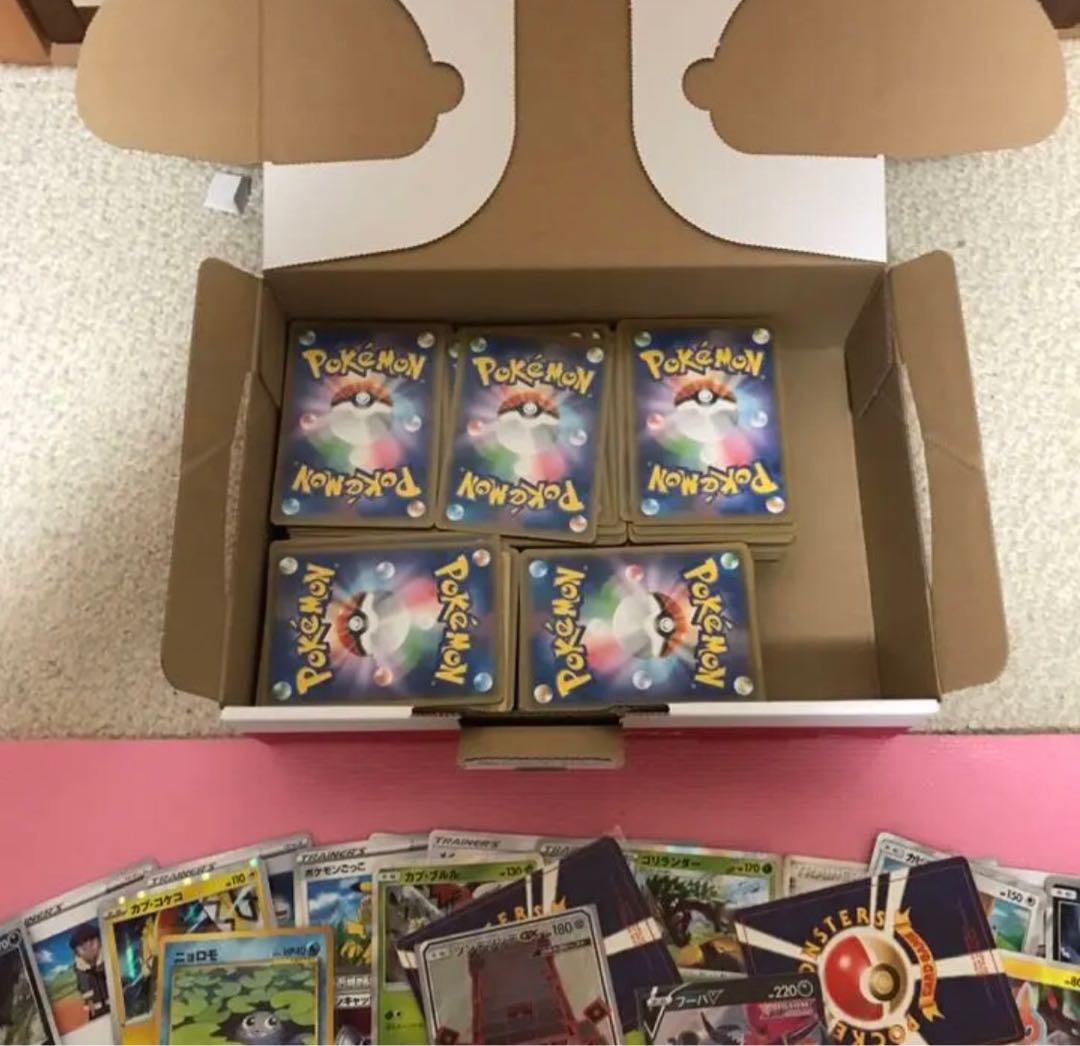 Pokémon cards, retired, sold in bulk, 600-700 cards 30枚