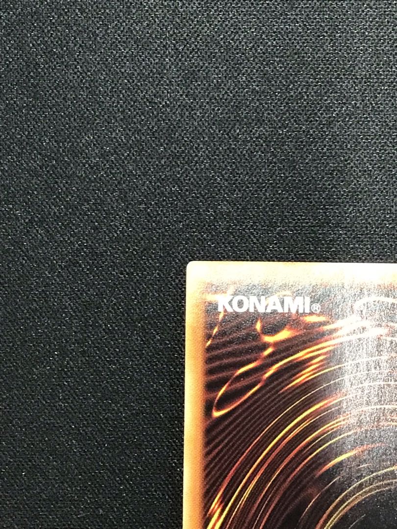 Chain Hole 20th Secret Rare with scratches.