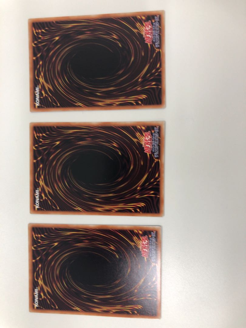 Blue-Eyes Alternative White Dragon 3-Piece Set