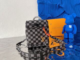 LOUISVUITTON  26cm
