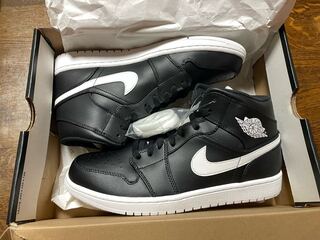 Jordan1 Retro Mid Black White 27.5cm