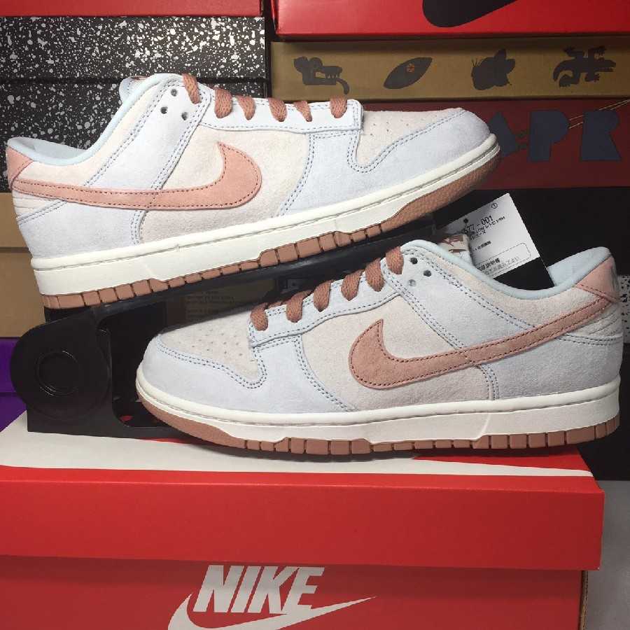 The early bird gets the worm! Dunk Fossil Rose 26cm