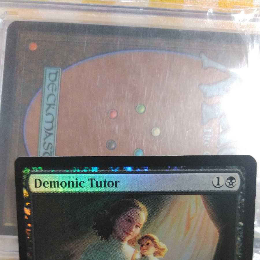 悪魔の教示者
英語
foil