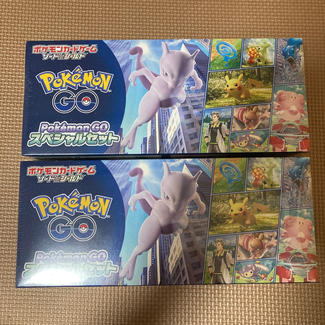 Pokémon GO Special Set with Shrink Pokémon GO