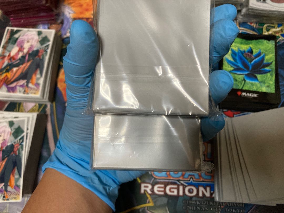 New, unused] 100 Black Lotus sleeves