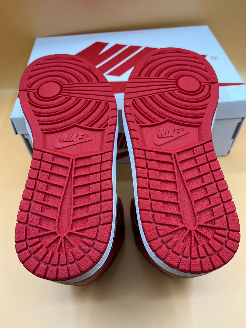 ナイキ エアジョーダン1 ハイ OG "ヘリテージ" 26cm