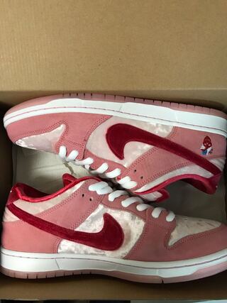 Strangelove × Nike SB Dunk Low Valentine’s Day 29cm