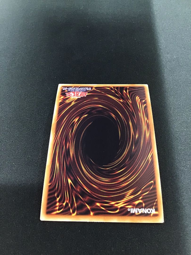 Dark Magician Girl the Dragon Knight (New Illustration) Premium Gold Rare (flawed)