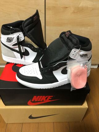 ナイキ エアジョーダン 1 ハイ OG "ブリーチド コーラル" 555088-108 26cm