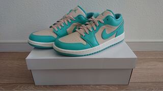ナイキ ウィメンズ エアジョーダン 1 ロー "ティールグリーン" 28cm
