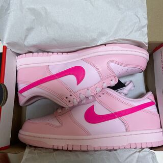 ナイキ GS ダンク ロー "トリプルピンク" 25cm