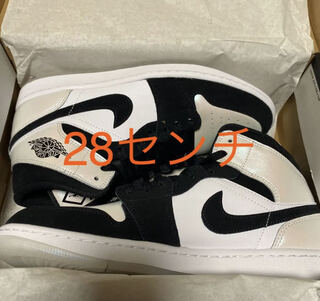 ナイキ エアジョーダン1 ミッド "オメガ/ブラック/ホワイト" DH6933-100 28cm