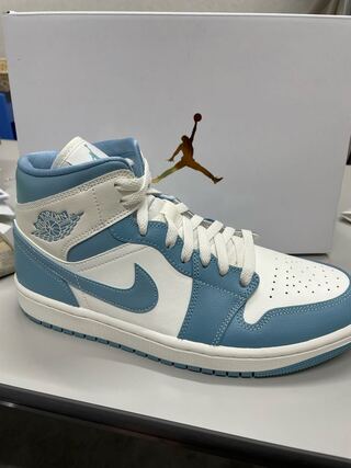 クーポン対象！ NIKE WMNS Air Jordan 1 mid university blue 27.5cm 27.5cm