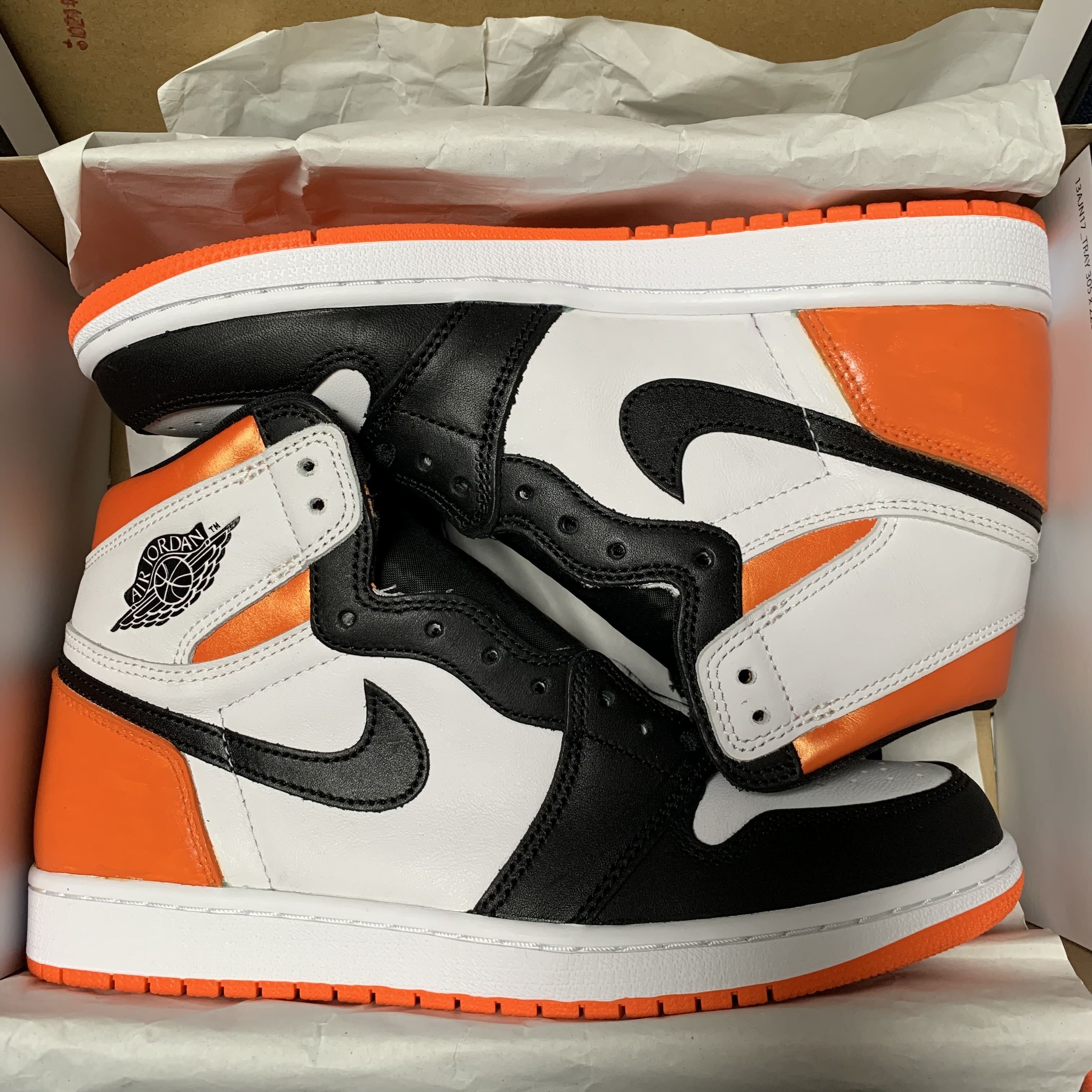 Nike AIR JORDAN1 HIGH エレクトロオレンジCUSTOM靴