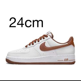 ナイキ エアフォース1 07 ロー "ホワイト/ピーカン" 24cm 24cm