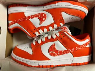 ナイキ ウィメンズ ダンク ロー ESS "オレンジ ペイズリー" 24cm