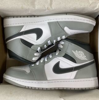 ナイキ エアジョーダン1 ミッド "グレー ホワイト/アンスラサイト" 554724-078 26cm