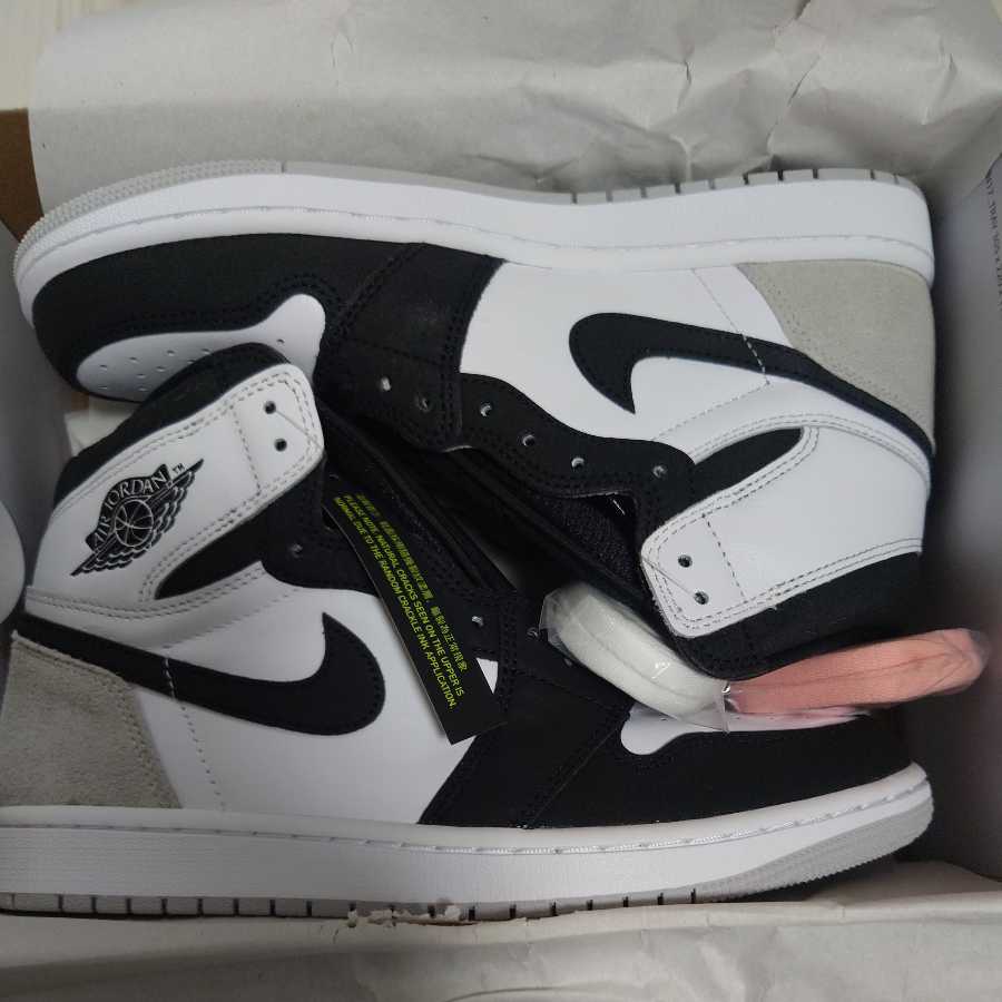 Nike GS Air Jordan 1 High OG "Bleached Coral" 27.5cm