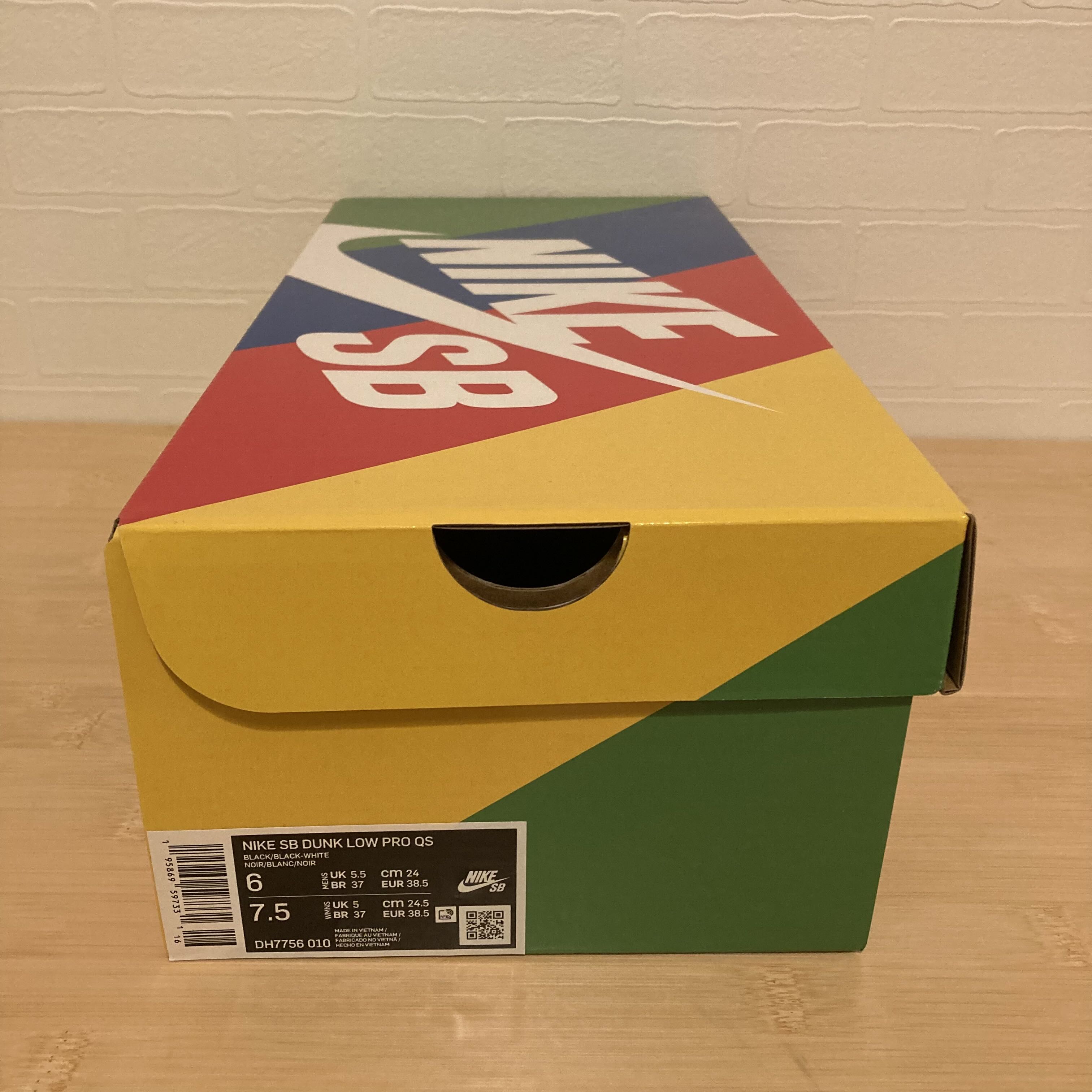 Ner Hunters x Nike SB Dunk Low "Black/HoWight" DH7756-010 24cm