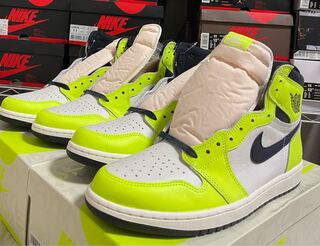 NIKE AIR JORDAN1 volt 29cm