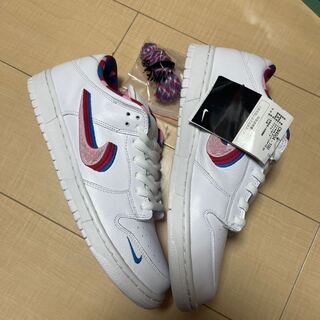 パラ × ナイキSB ダンク ロー CN4504-100 27.5cm