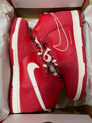 ナイキ ダンク ハイ SE ファーストユーズ "ユニバーシティレッド" DH0960-600 26.5cm