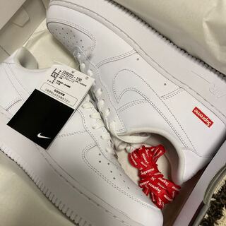 シュプリーム × ナイキ エアフォース1 ロー "ホワイト" 27cm