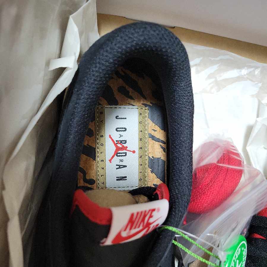 Sole Fly x Nike Air Jordan 1 Low "Black and Sport Red" 27cm