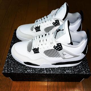 ナイキ エアジョーダン 4 "ミリタリー ブラック" 28.5cm