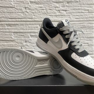 【未使用】NIKE AIR FORCE 1 LV8 EMB "KINGS" 26cm
