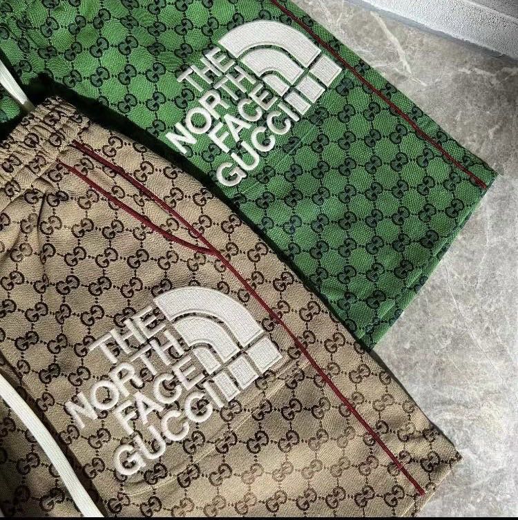 GUCCI north face グッチ ノースフェイス ハーフパンツの通販