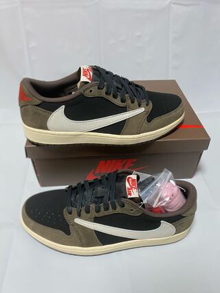 Travis Scott × Nike Air Jordan 1 Low 28cm